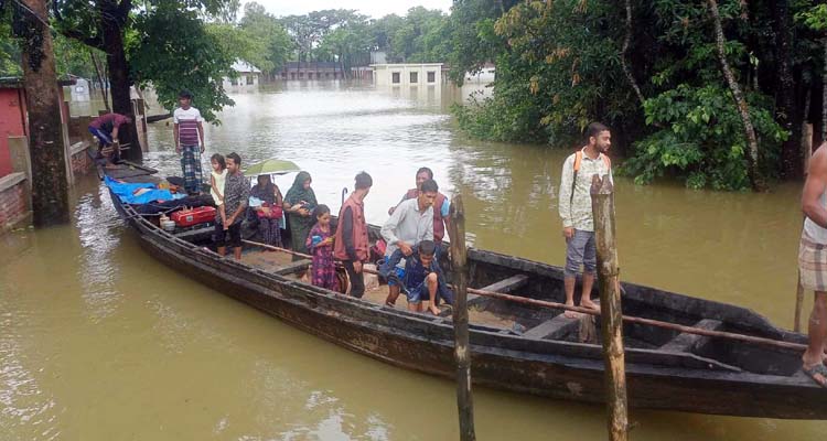 জৈন্তাপুরে বন্যায় তলিয় গেছে হাজারো ঘরবাড়ি