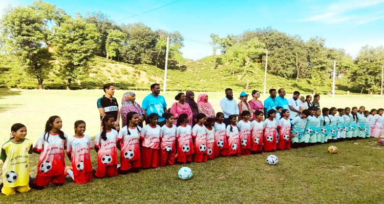 জেলা ভিত্তিক মেয়েদের ফুটবল প্রশিক্ষণ