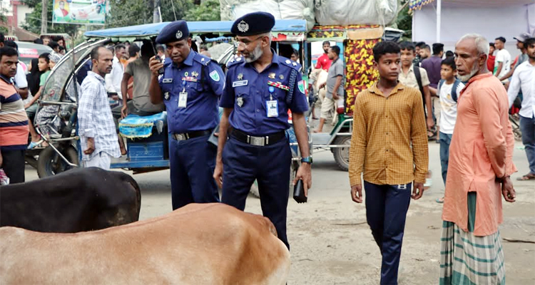 হবিগঞ্জে ঈদুল আজহা উপলক্ষে গবাদি পশুর হাটগুলো পরিদর্শন