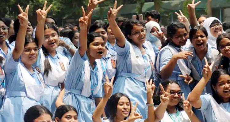 এসএসসি পরীক্ষার ফলাফল ২টায়, যেভাবে পাবে শিক্ষার্থীরা