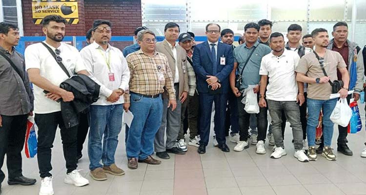 ইরানে আটকেপড়া আরও ৩২ বাংলাদেশি দেশে ফিরেছেন