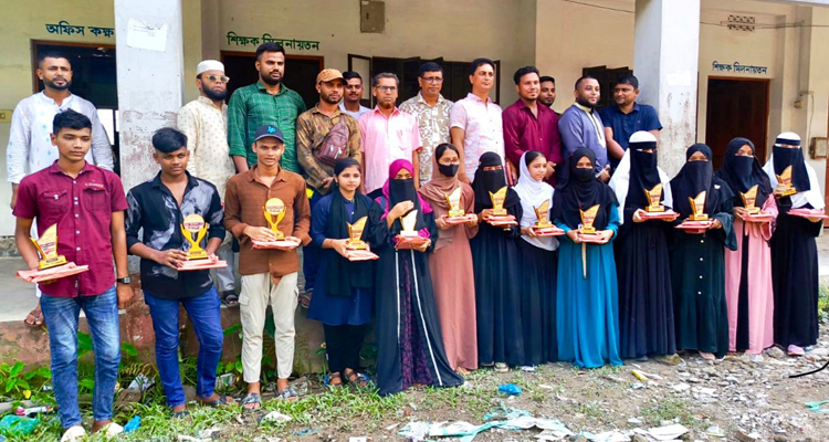 বিশ্বনাথে এসএসসি উত্তীর্ণ শিক্ষার্থীদের সংবর্ধনা দিল সোনাপুর চ্যারিটি গ্রুপ
