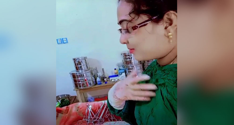 অচেতন রোগীকে নিয়ে নার্সের টিকটক, অতঃপর…