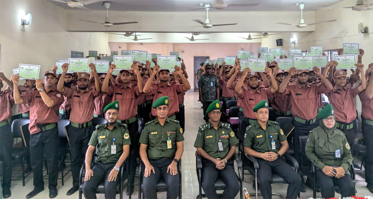 দেশ প্রেমে উদ্বৃদ্ধ হয়ে দেশ গড়ার কারিগর হিসেবে কাজ করতে হবে