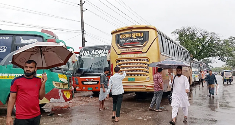 সুনামগঞ্জে পরিবহন ধর্মঘট, দুর্ভোগে যাত্রীরা