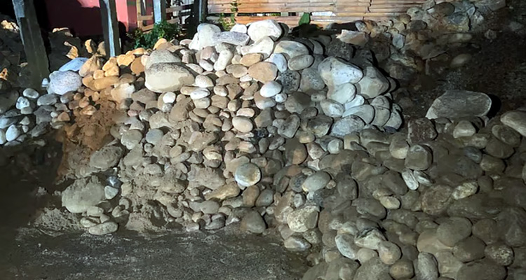 ভোলাগঞ্জ থেকে লুট করা পাথর ডেমরা থেকে উদ্ধার