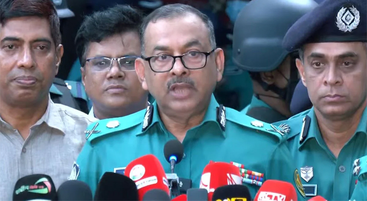 ডাকসু নির্বাচনে নিরাপত্তা ব্যবস্থা জোরদার করা হবে: ডিএমপি কমিশনার