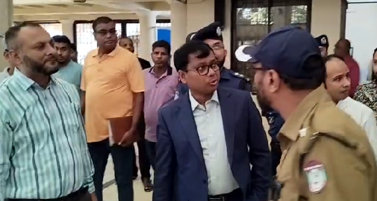 সিলেট রেল স্টেশনে ঝটিকা অভিযানে মো. সারওয়ার আলম