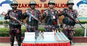 সিলেটে অস্ত্রসহ ১৬ লাখ টাকার ভারতীয় পণ্য জব্দ