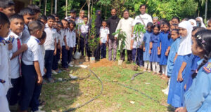 <span style='color:#ff0000;font-size:18px;'>গোলজার আহমদ হেলাল</span> <br/> জলবায়ু পরিবর্তনের মোকাবেলায় বৃক্ষরোপণের বিকল্প নেই