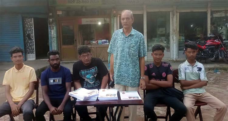 বালাগঞ্জে ড. ফয়েজ উদ্দিন এমবিই’র সমর্থনে উঠান বৈঠক