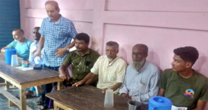 হাজীগঞ্জ বাজারে ড. ফয়েজ উদ্দিন এমবিই’র সমর্থনে উঠান বৈঠক