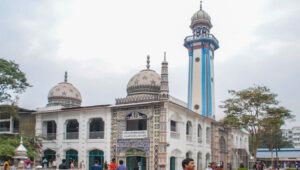 মসজিদে যেসব কাজ করা নিষেধ