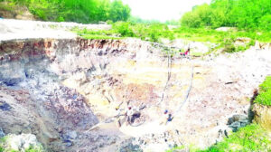সাদা পাথর লুটের পর এবার শুরু হয়েছে সাদা সোনা লুট!