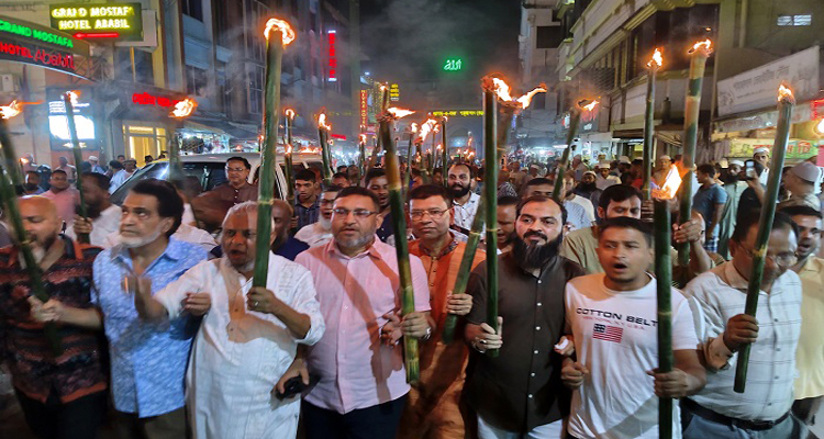 দাবি আদায় না হওয়া পর্যন্ত রাজপথ ছাড়বো না: আরিফুল হক