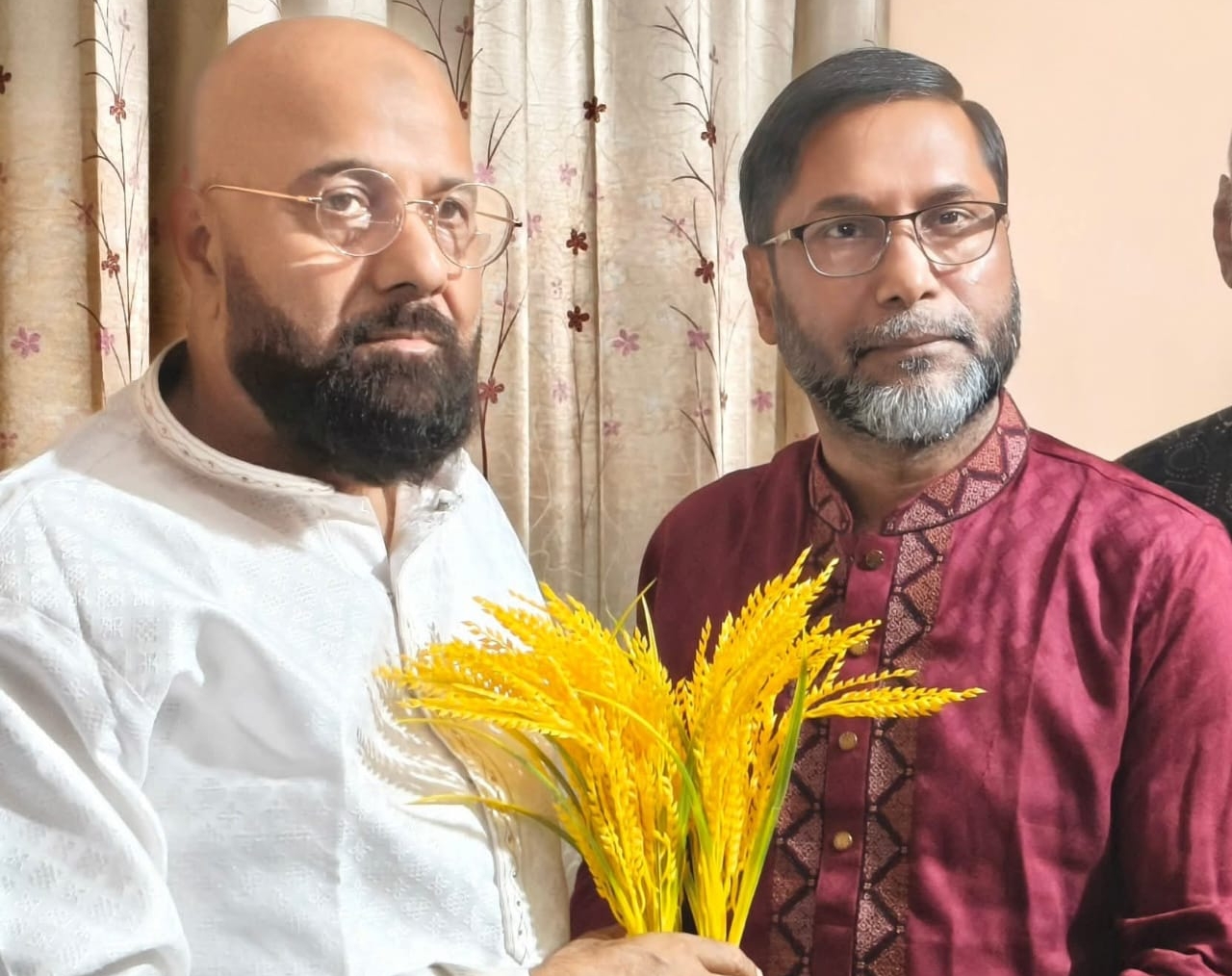 সিলেট-৩ আসনে মনোনয়ন পেয়ে খান জামালের বাসায় এম এ মালেক