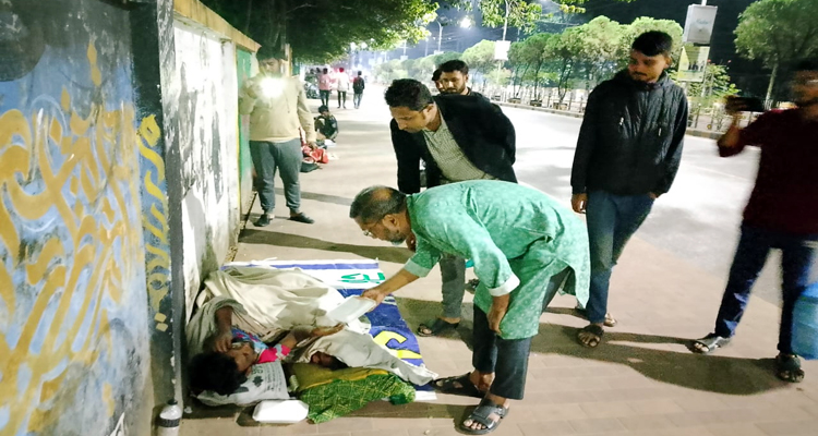 খালেদা জিয়ার সুস্থতা কামনায় সিলেটে অসহায়দের মাঝে ছাত্রদলের খাবার বিতরণ খালেদা জিয়ার সুস্থতা কামনায় সিলেটে অসহায়দের মাঝে ছাত্রদলের খাবার বিতরণ