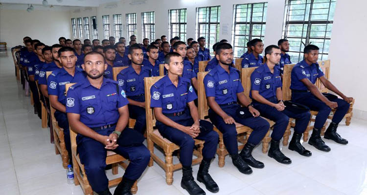 নির্বাচনী প্রশিক্ষণ সম্পন্ন করেছেন ৪৮ হাজার পুলিশ সদস্য