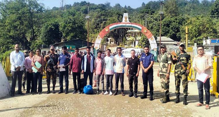 ভারতে সাজা শেষে দেশে ফিরলেন ৫ বাংলাদেশি ভারতে সাজা শেষে দেশে ফিরলেন ৫ বাংলাদেশি