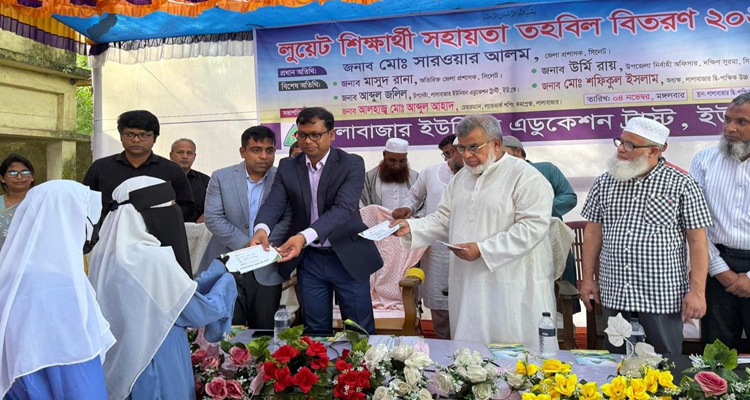 জ্ঞান অর্জনের মাধ্যমে শিক্ষার্থীদের প্রকৃত মানুষ হিসেবে গড়ে উঠতে হবে