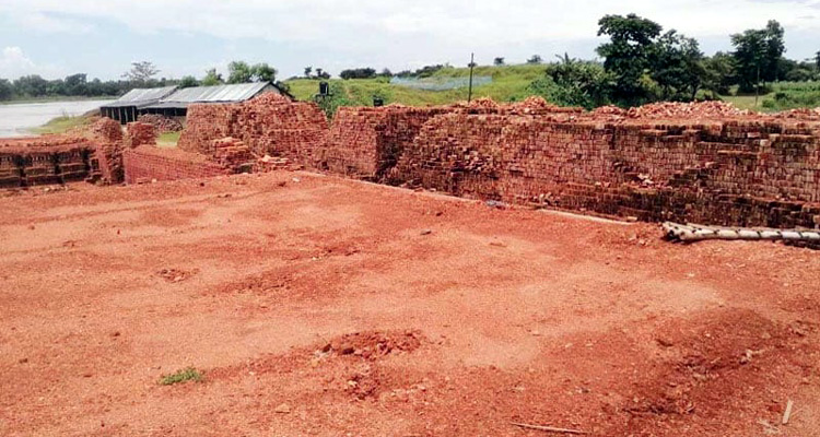 সিলেটে ৪ ইটভাটা বন্ধ থাকায় বেকার হাজারো শ্রমিক