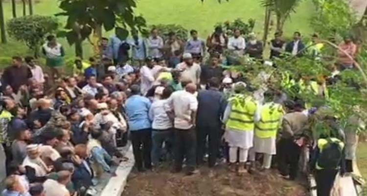 জাতীয় কবির সমাধির পাশে সমাহিত শহীদ হাদি