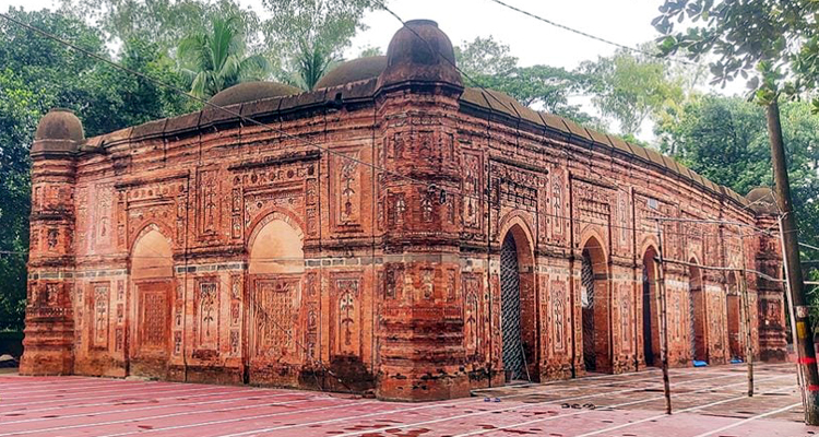 ইতিহাস, স্থাপত্য ও রহস্যে ঘেরা ৫০০ বছরের বাঘা মসজিদ