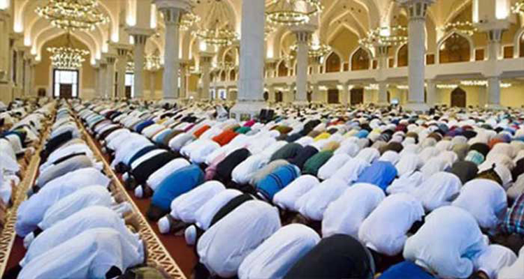 ১৯ কারণে নামাজ নষ্ট হয়ে যায়