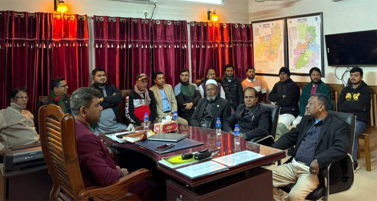 বড়লেখায় সাংবাদিকদের সাথে নবাগত ওসির মতবিনিময়, চাইলেন সহযোগিতা