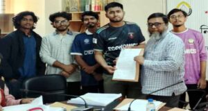 শাকসুর মনোনয়ন ফরম নিলেন আপ বাংলাদেশের দুই সংগঠক