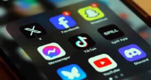 ১৬ বছরের কম বয়সীদের ফেসবুক-ইনস্টাগ্রাম অ্যাকাউন্ট বন্ধ শুরু