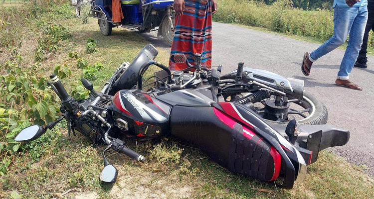 কুলাউড়ায় মোটরসাইকেল নিয়ন্ত্রণ হারিয়ে চাচাতো ২ ভাই নিহত কুলাউড়ায় মোটরসাইকেল নিয়ন্ত্রণ হারিয়ে চাচাতো ২ ভাই নিহত