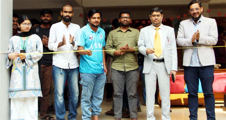 <span style='color:#ff0000;font-size:18px;'>উপাচার্য প্রফেসর ড. মোহাম্মদ তাজ উদ্দিন</span> <br/> খেলাধুলা শারীরিক এবং মানসিক বিকাশে গুরুত্বপূর্ণ