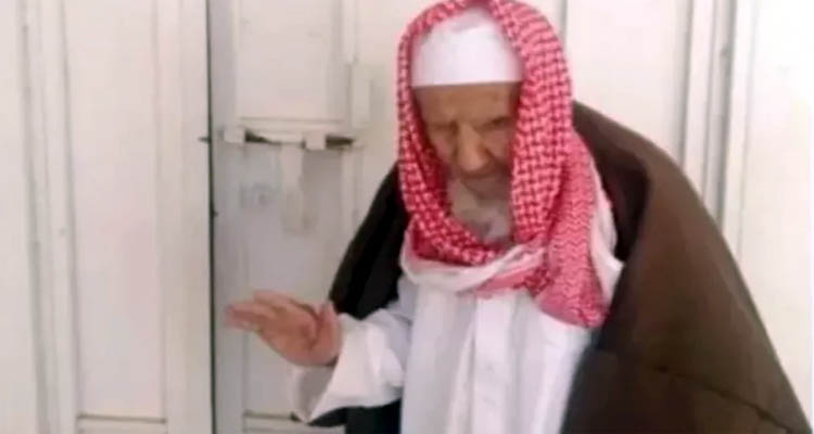 ৪০ বারেরও বেশি হজ করা সেই নাসের মারা গেছেন