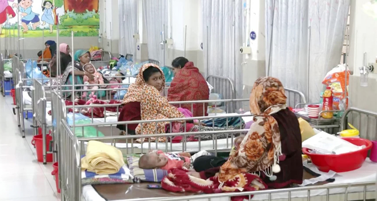 তীব্র ঠান্ডায় হাসপাতালে বাড়ছে শিশু রোগী