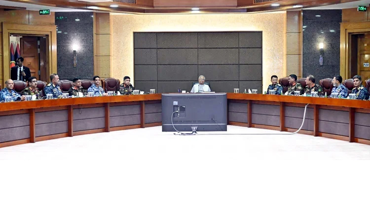 অবাধ ও সুষ্ঠু নির্বাচন দিতে সশস্ত্র বাহিনীকে সতর্ক থাকার নির্দেশ