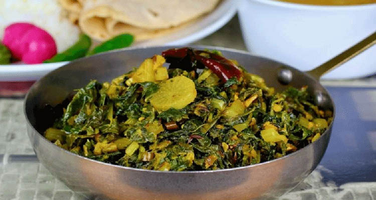 রাতে শাক খাওয়া কি খারাপ?