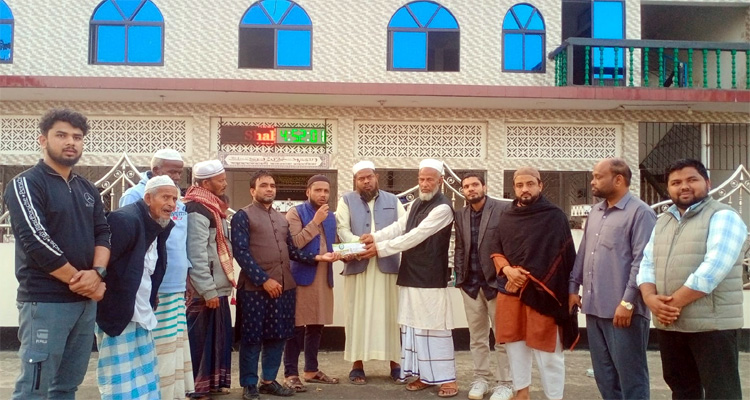 শাহবাগ স্টেশন জামে মসজিদের উন্নয়ন কাজে অনুদান প্রদান