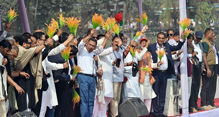 বিএনপি ক্ষমতায় গেলে দুর্নীতির টুঁটি চেপে ধরা হবে: তারেক রহমান