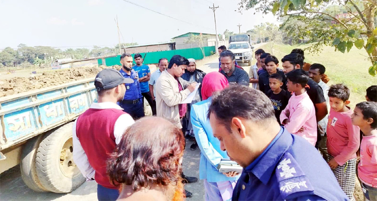 বড়লেখায় অবৈধভাবে কৃষিজমির মাটি কর্তনে অর্ধলক্ষ টাকা জরিমানা