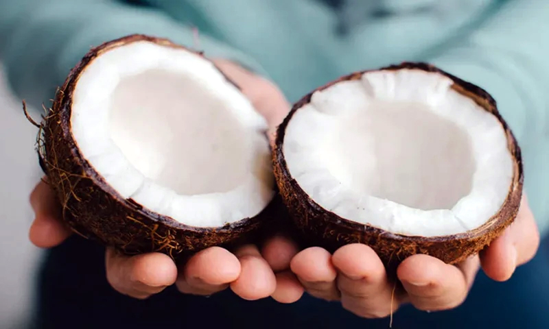 নারকেল কোরানোর সহজ উপায়