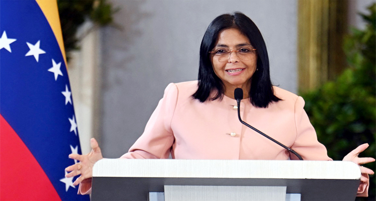 যুক্তরাষ্ট্রকে ‘সহযোগিতার’ ঘোষণা ভেনেজুয়েলার অন্তর্বর্তী প্রেসিডেন্টের