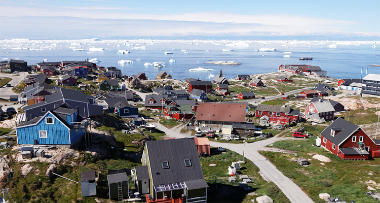 চীন-রাশিয়ার দখল ঠেকাতে গ্রিনল্যান্ডের ‘মালিকানা’ চান ট্রাম্প
