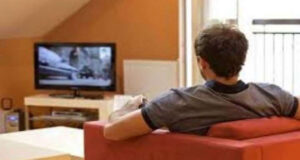 নাটকের প্রিয় চরিত্রের সঙ্গে ‘অন্যায়’ দেখে টিভিতে থাপ্পড়