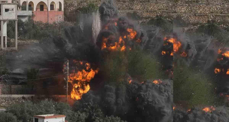 লেবাননে চলছে ইসরায়েলি বিমান হামলা