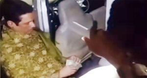 ১০ লাখ টাকাসহ চন্দনাইশে তিনজন আটক