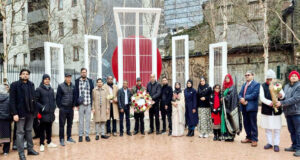 তরুণ প্রজন্মের কাছে বাংলা ভাষার গুরুত্ব তুলে ধরতে হবে