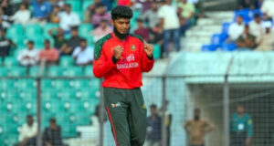 আবারও পাকিস্তান সুপার লিগে ফিরছেন রিশাদ