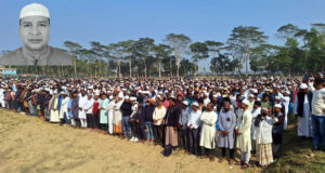 বাবা-মায়ের কবরের পাশে চিরনিদ্রায় শায়িত সুহেল চৌধুরী