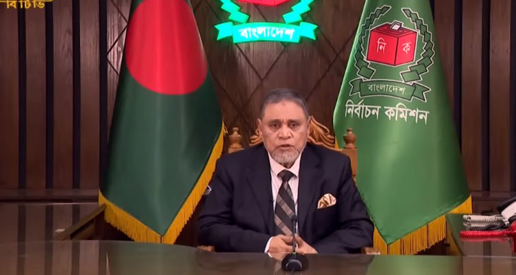 সবাইকে জয়-পরাজয় মেনে নেওয়ার আহ্বান জানালেন সিইসি